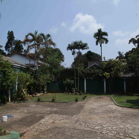 Antique Tourists Lodge 캔디 외부 사진